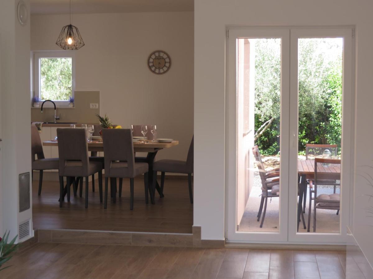 M&L Holliday Home Biograd Na Moru Esterno foto