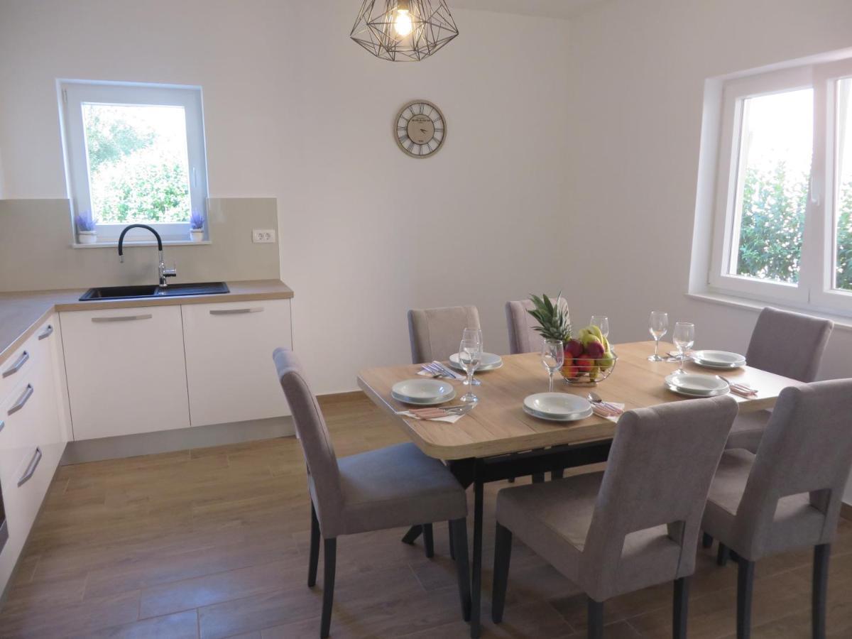 M&L Holliday Home Biograd Na Moru Esterno foto