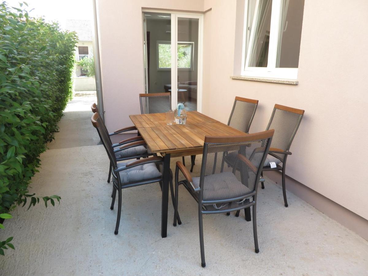 M&L Holliday Home Biograd Na Moru Esterno foto