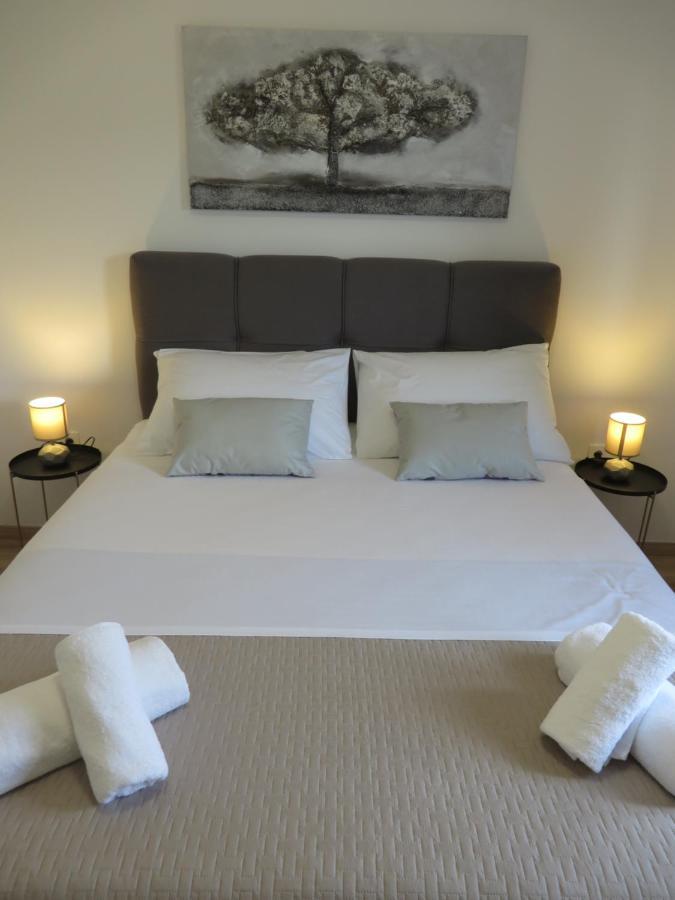 M&L Holliday Home Biograd Na Moru Esterno foto
